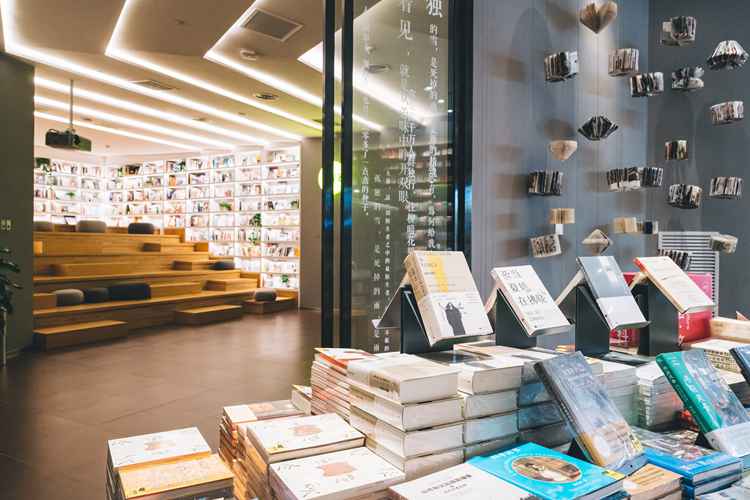 出版廣角是核心嗎，出版廣角，核心價值與多元發(fā)展